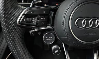 R8 (4S)