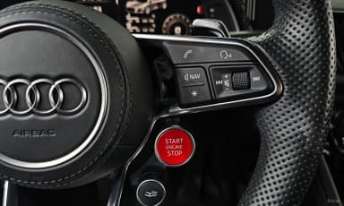 R8 (4S)