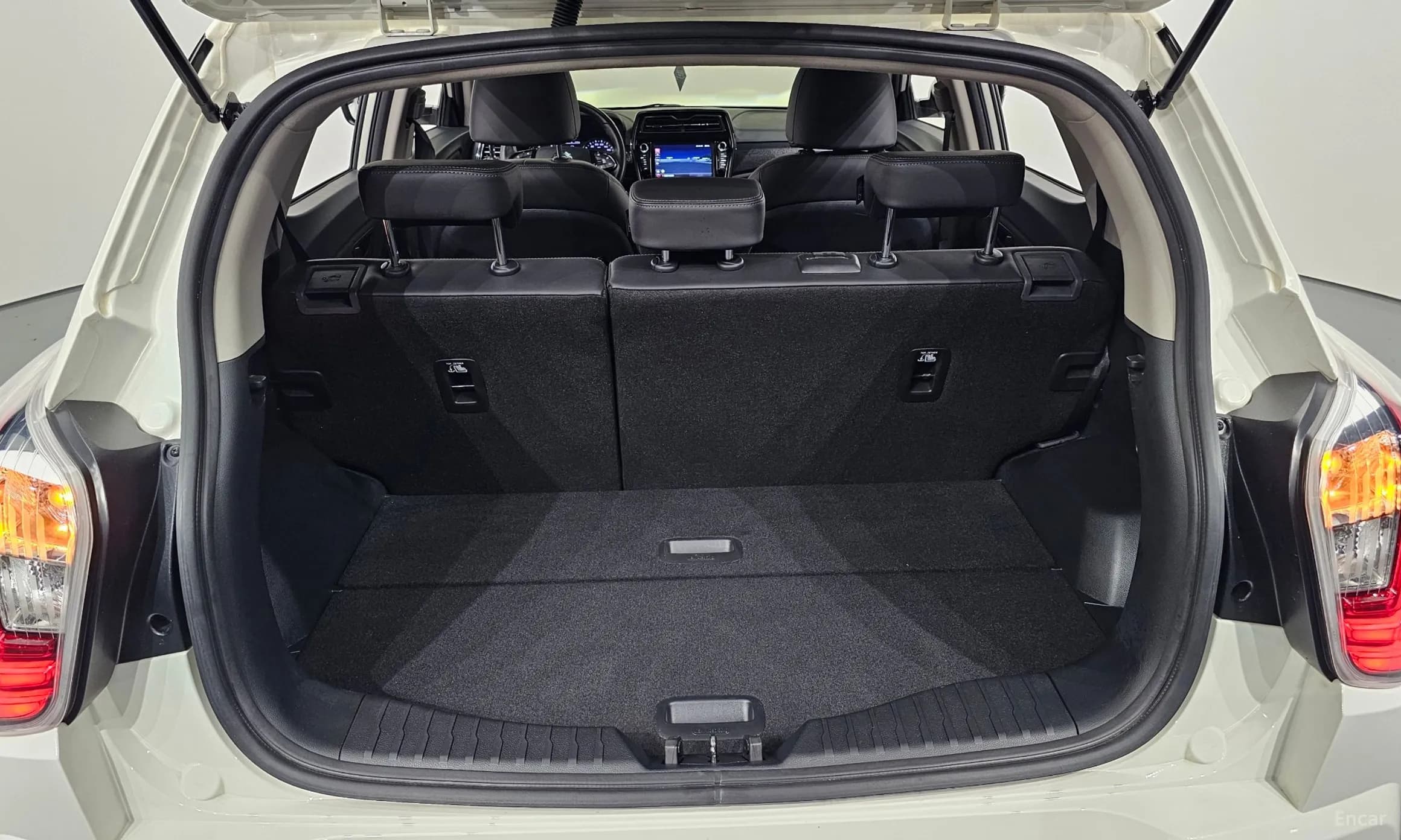 Berry New Tivoli