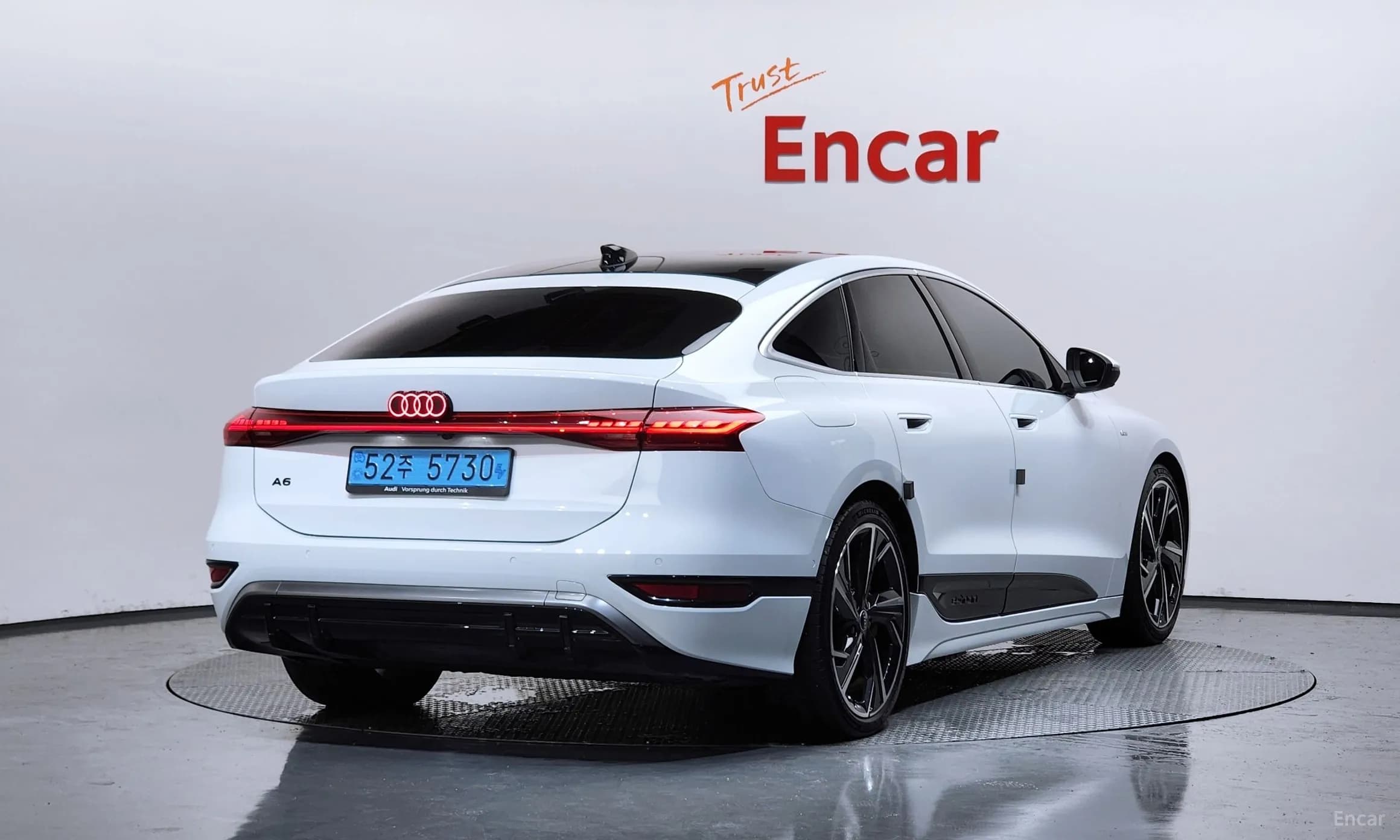 A6 e-tron
