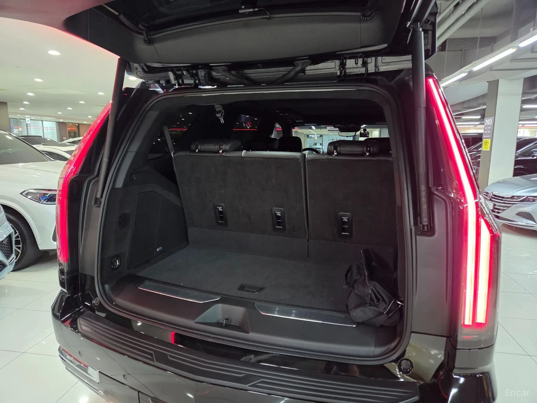 Escalade 5th Generation