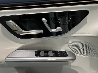 EQE SUV X294