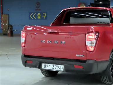 Rexton Sports Khan
