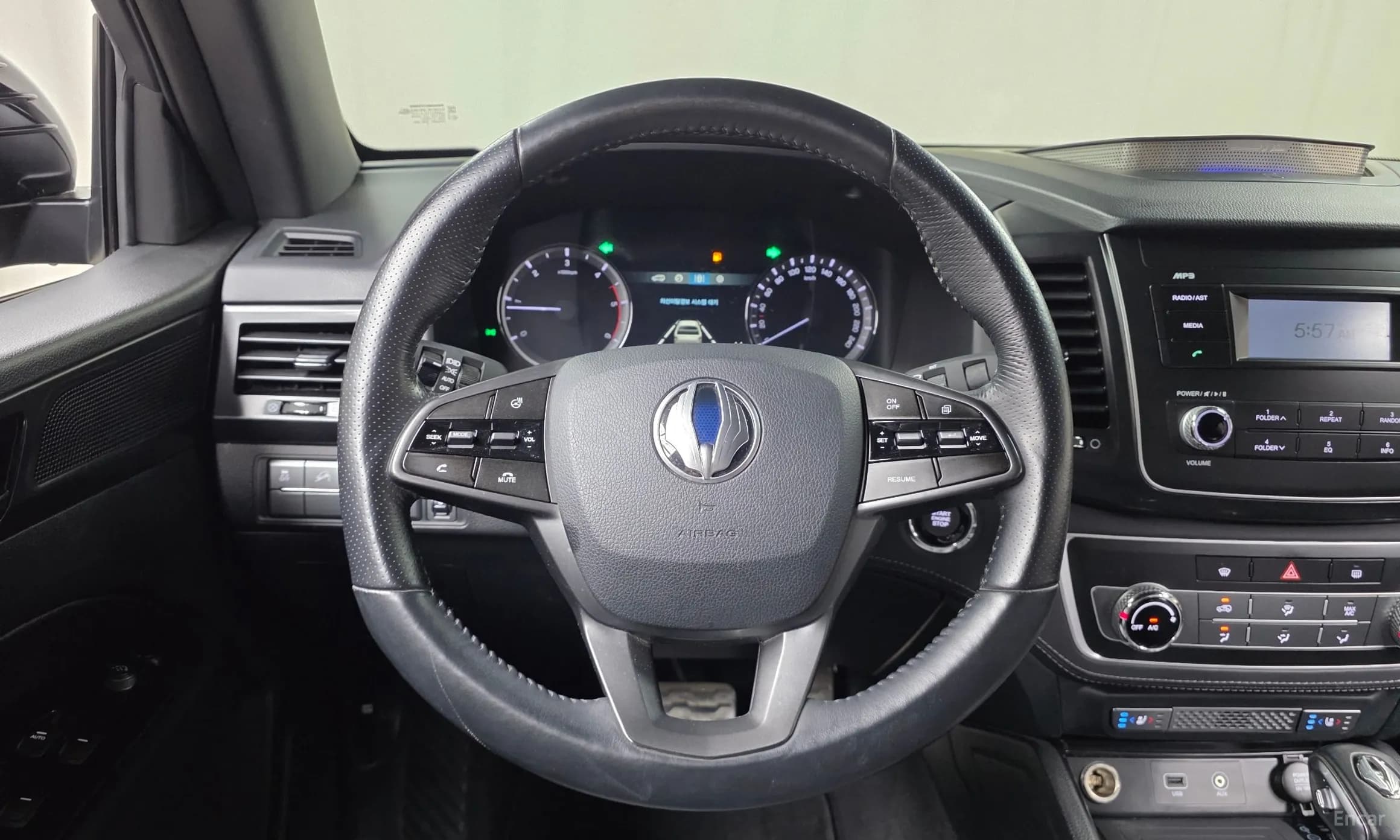 Rexton Sports Khan