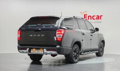 Rexton Sports Khan