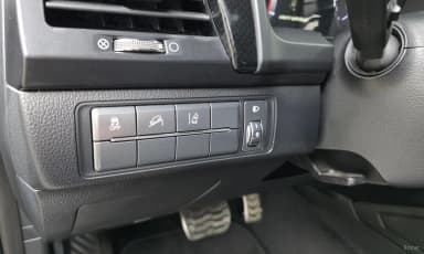 Rexton Sports Khan