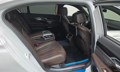 7 Series (G11)