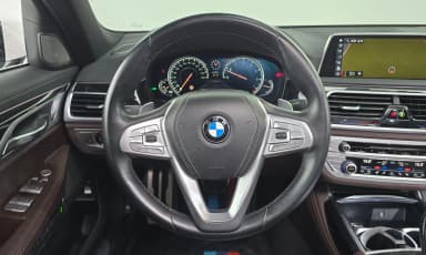 7 Series (G11)