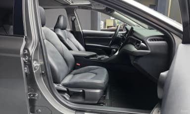 Camry (XV70)