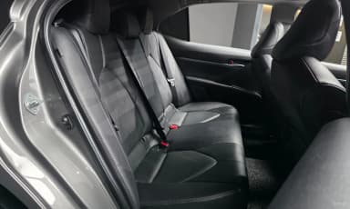 Camry (XV70)