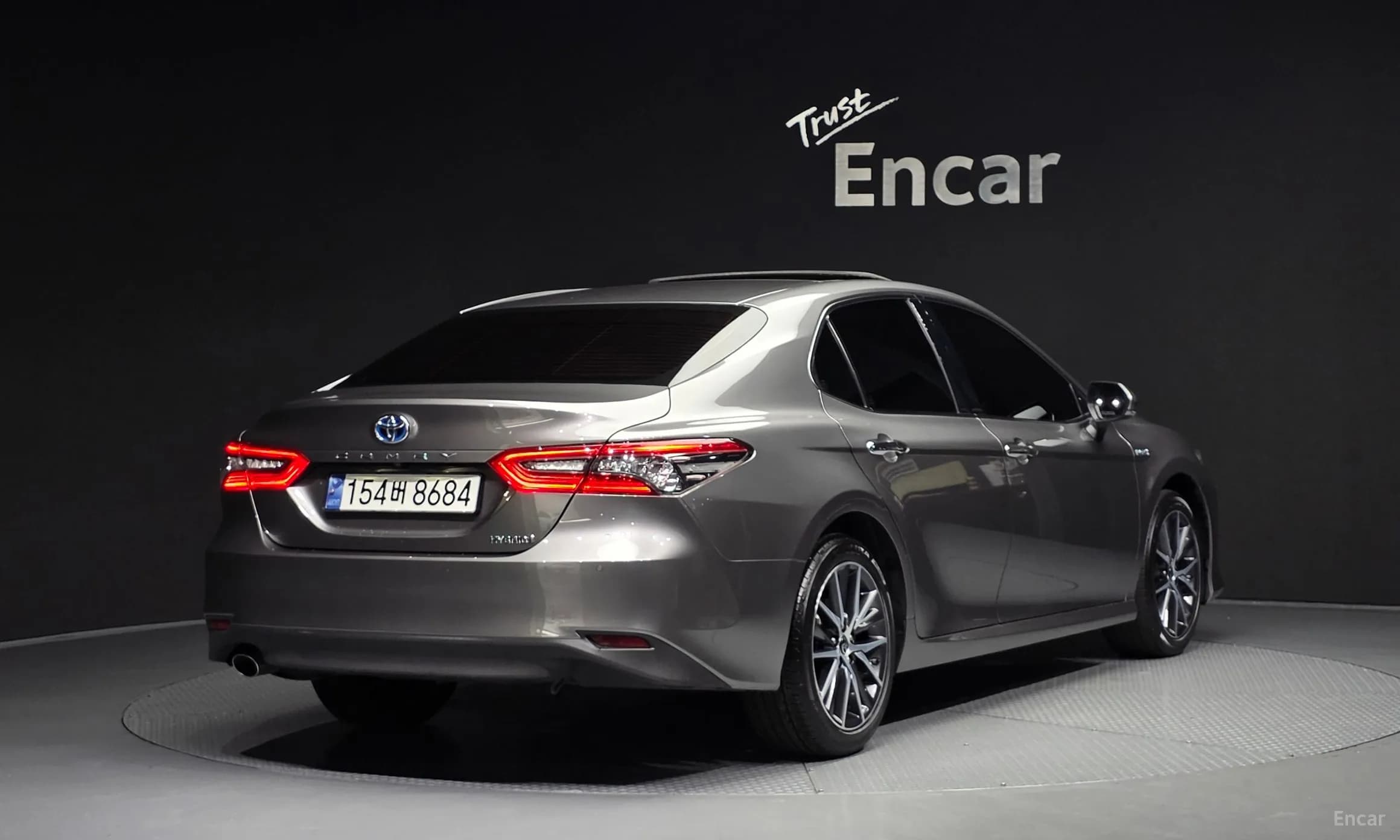 Camry (XV70)