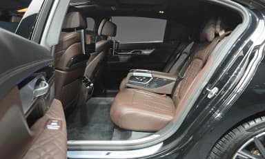 7 Series (G11)