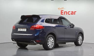 New Cayenne