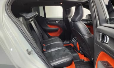 XC40