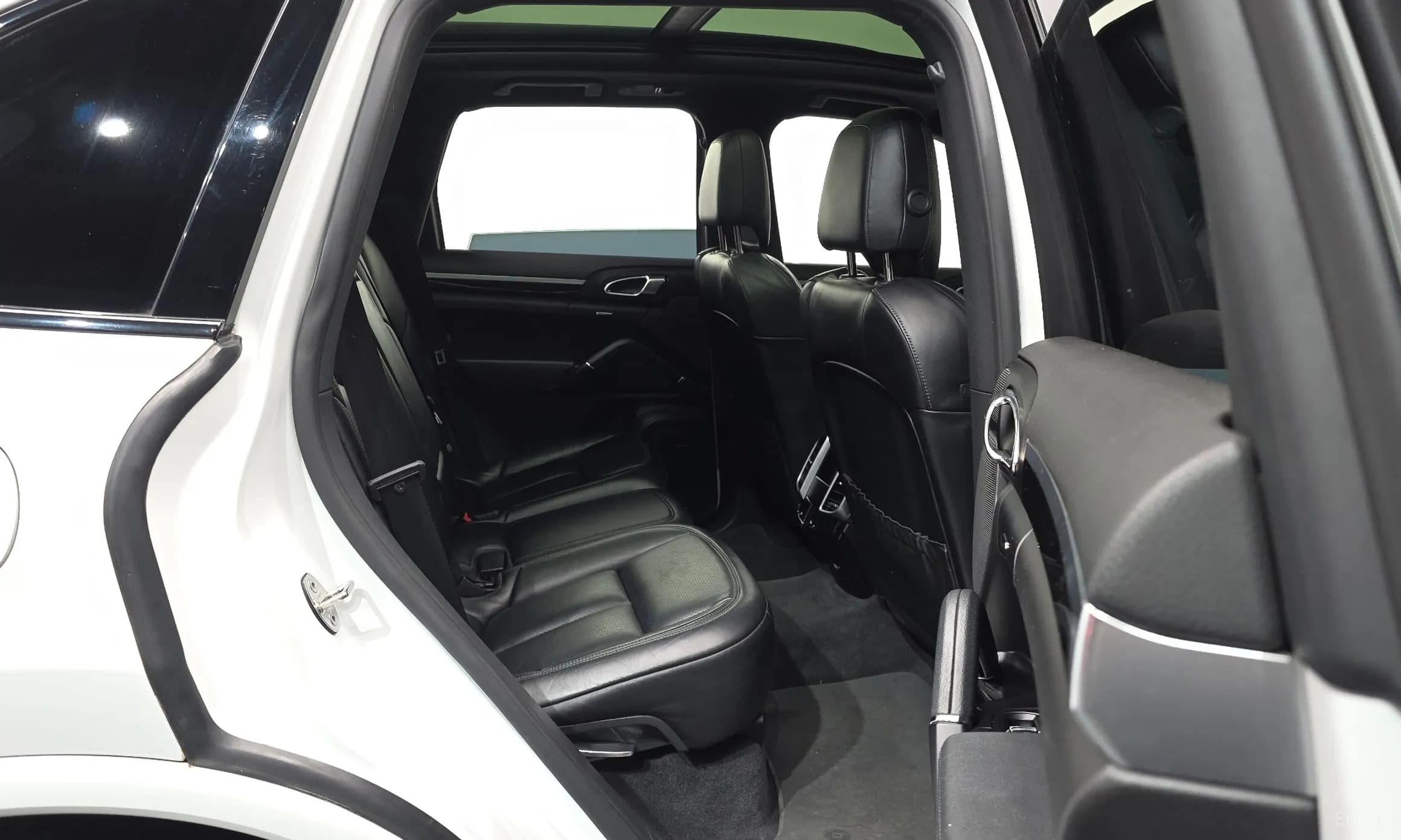 New Cayenne