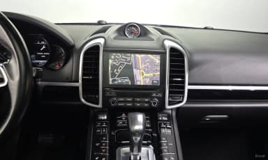 New Cayenne