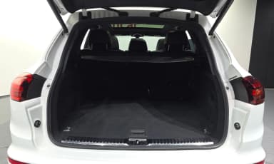New Cayenne