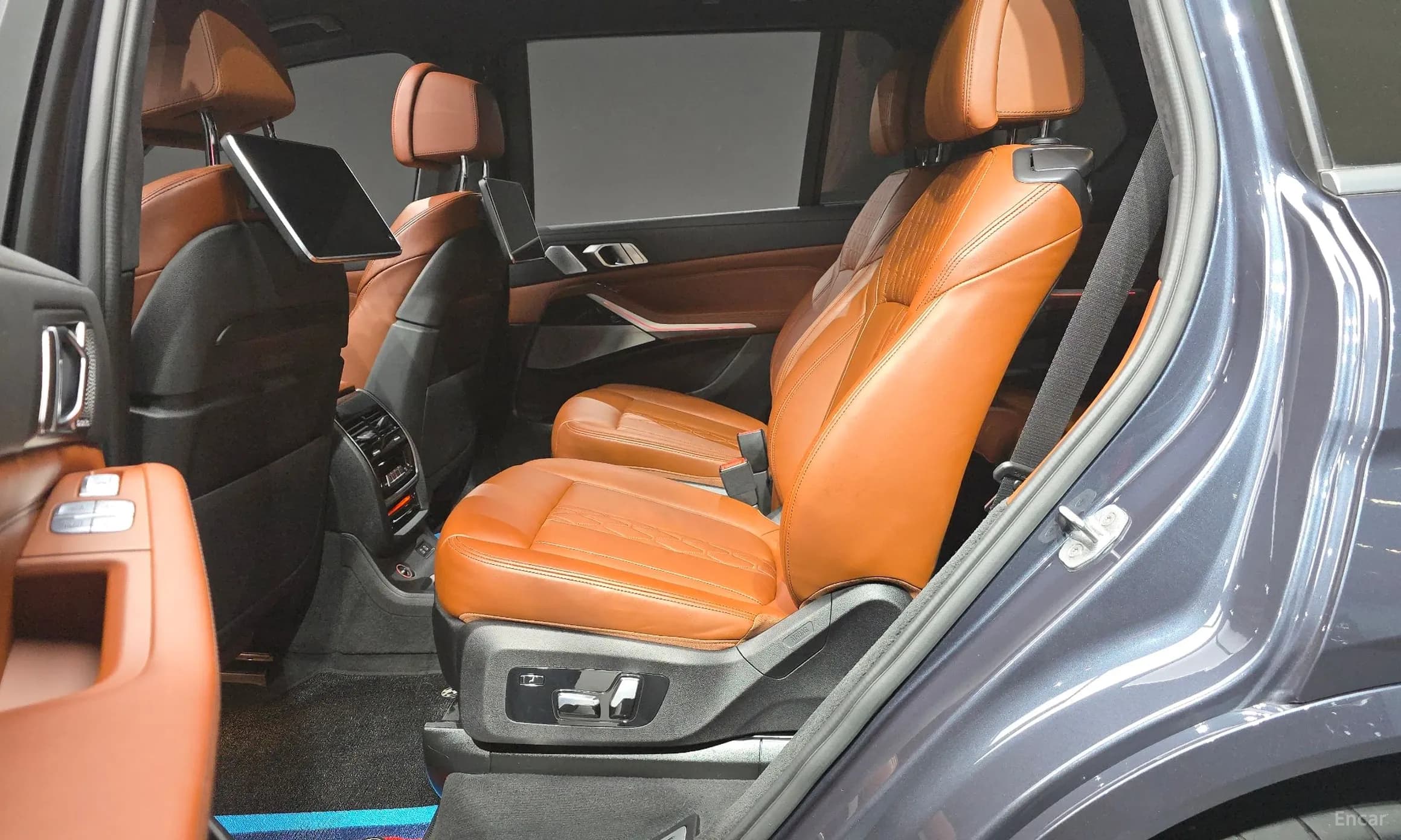 X7 (G07)