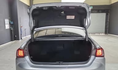 ES300h 7th Generation