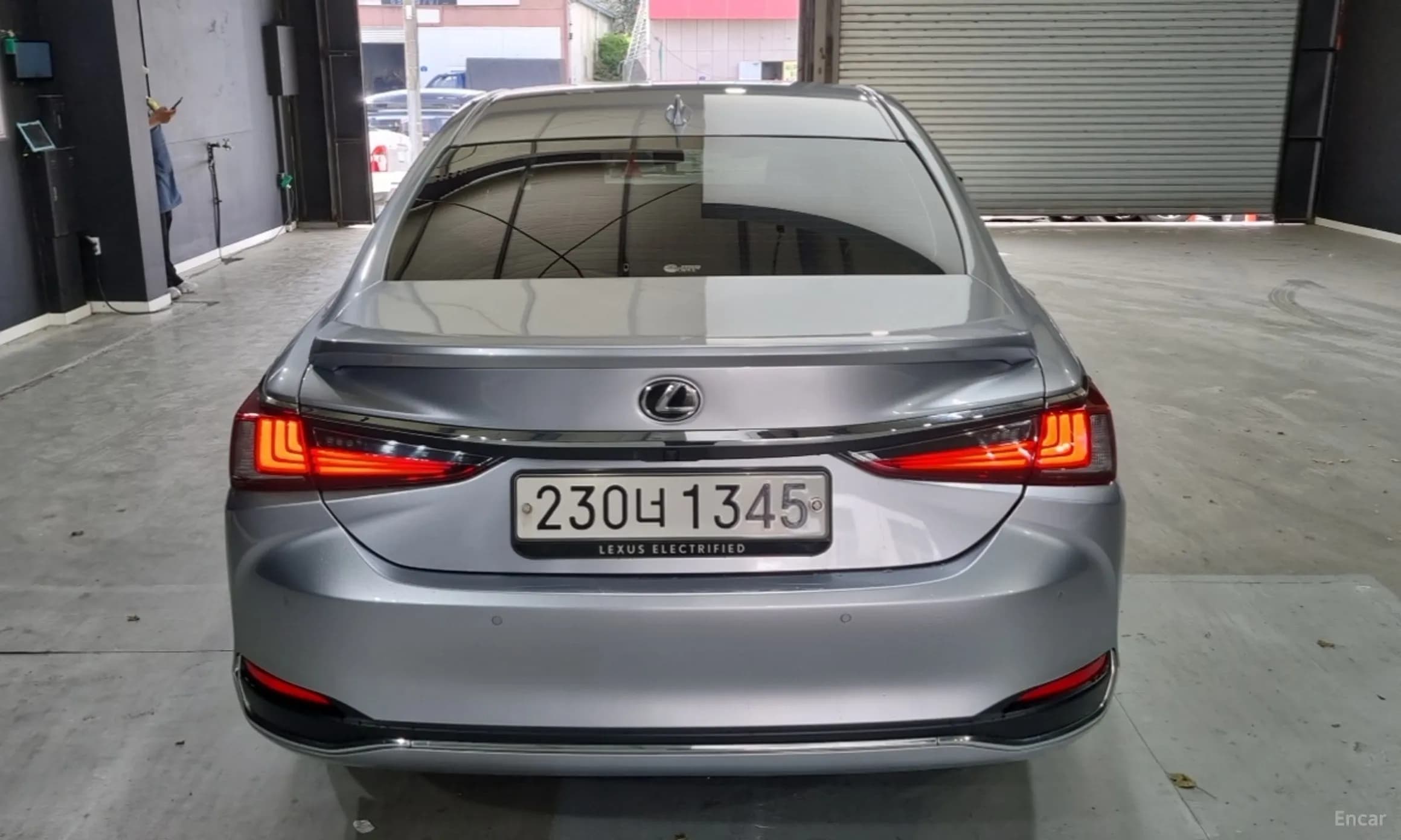 ES300h 7th Generation