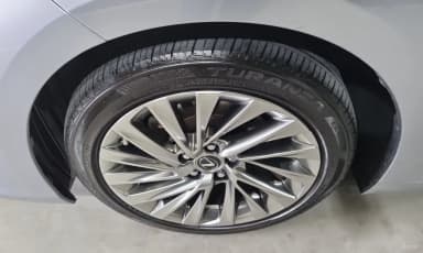 ES300h 7th Generation