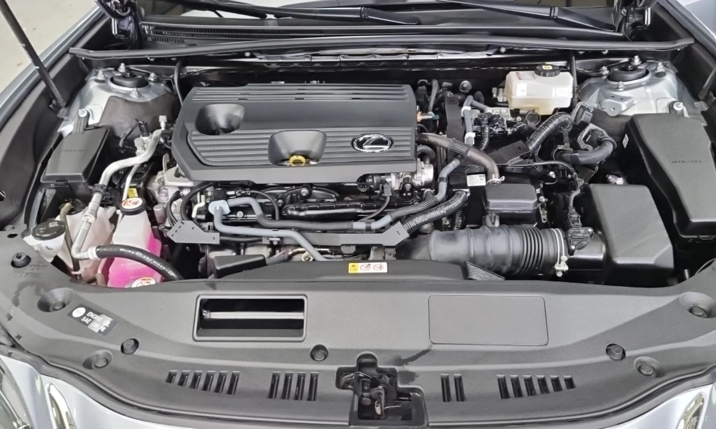 ES300h 7th Generation