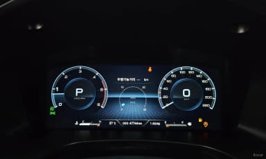 Rexton Sports Khan