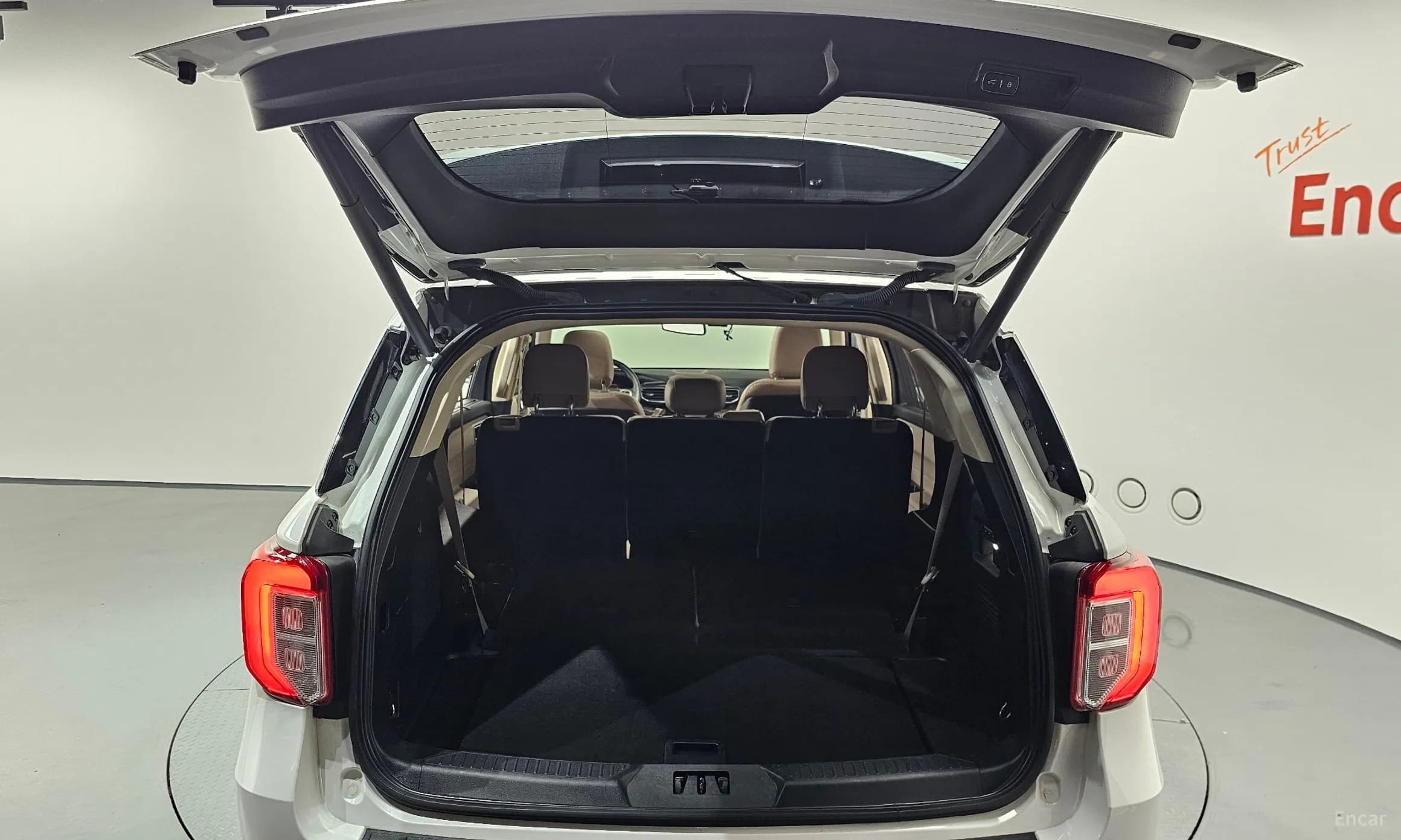 Explorer 6th Generation