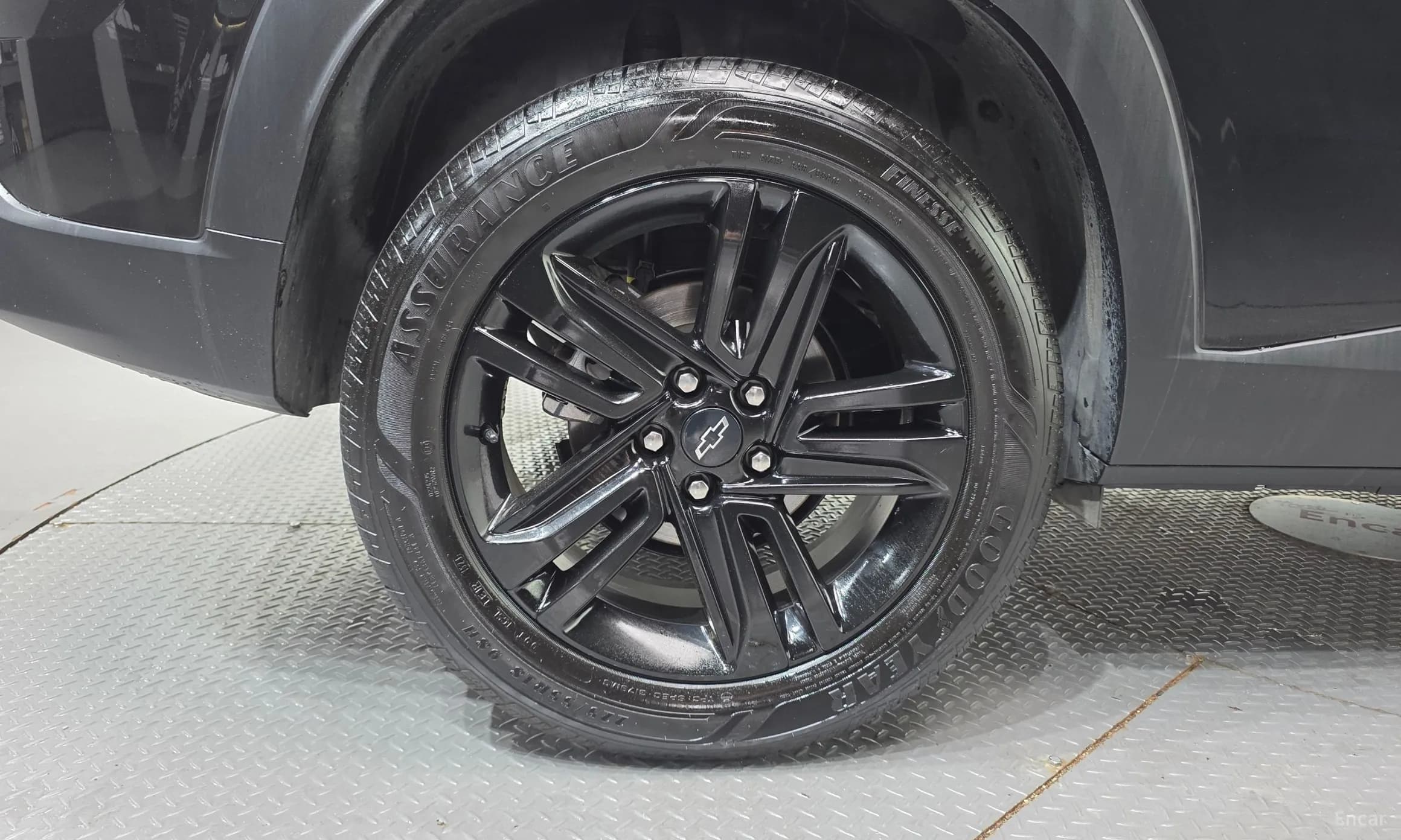 Trax Crossover