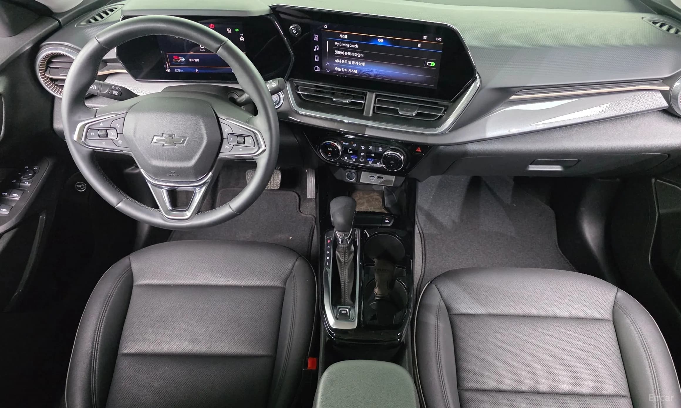 Trax Crossover