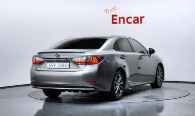 New ES300h