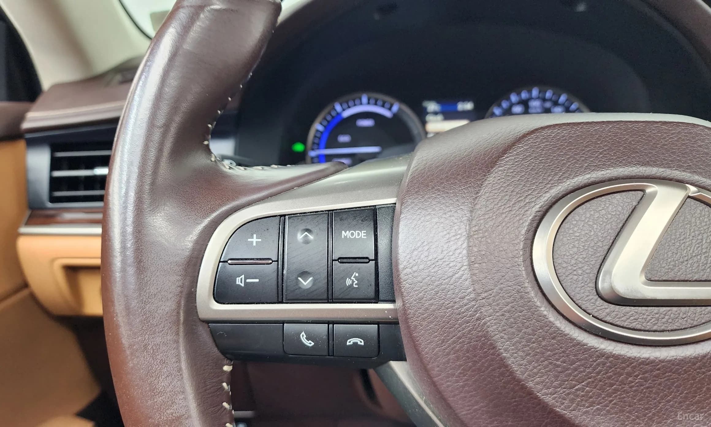 New ES300h