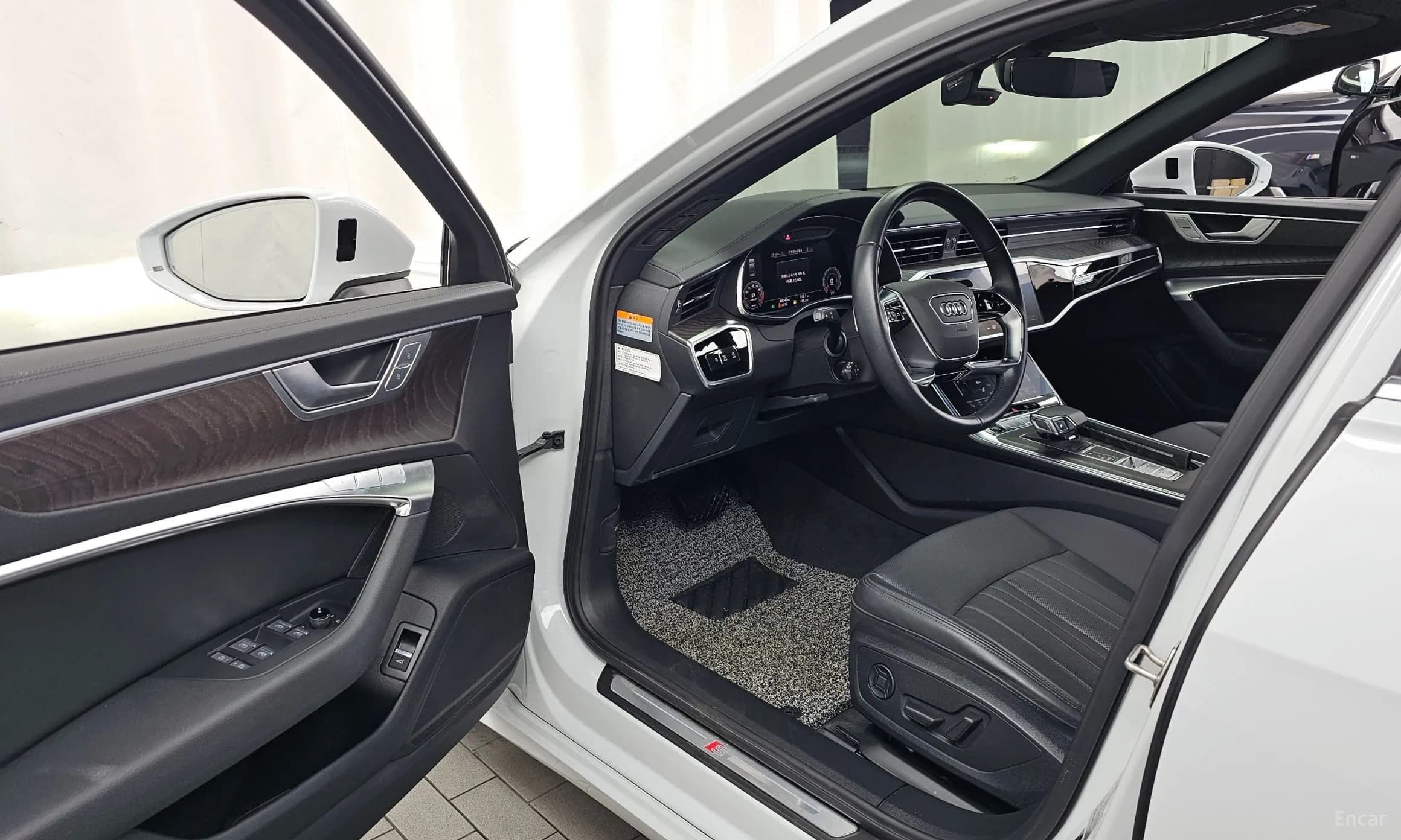 A6 (C8)