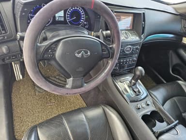 G37