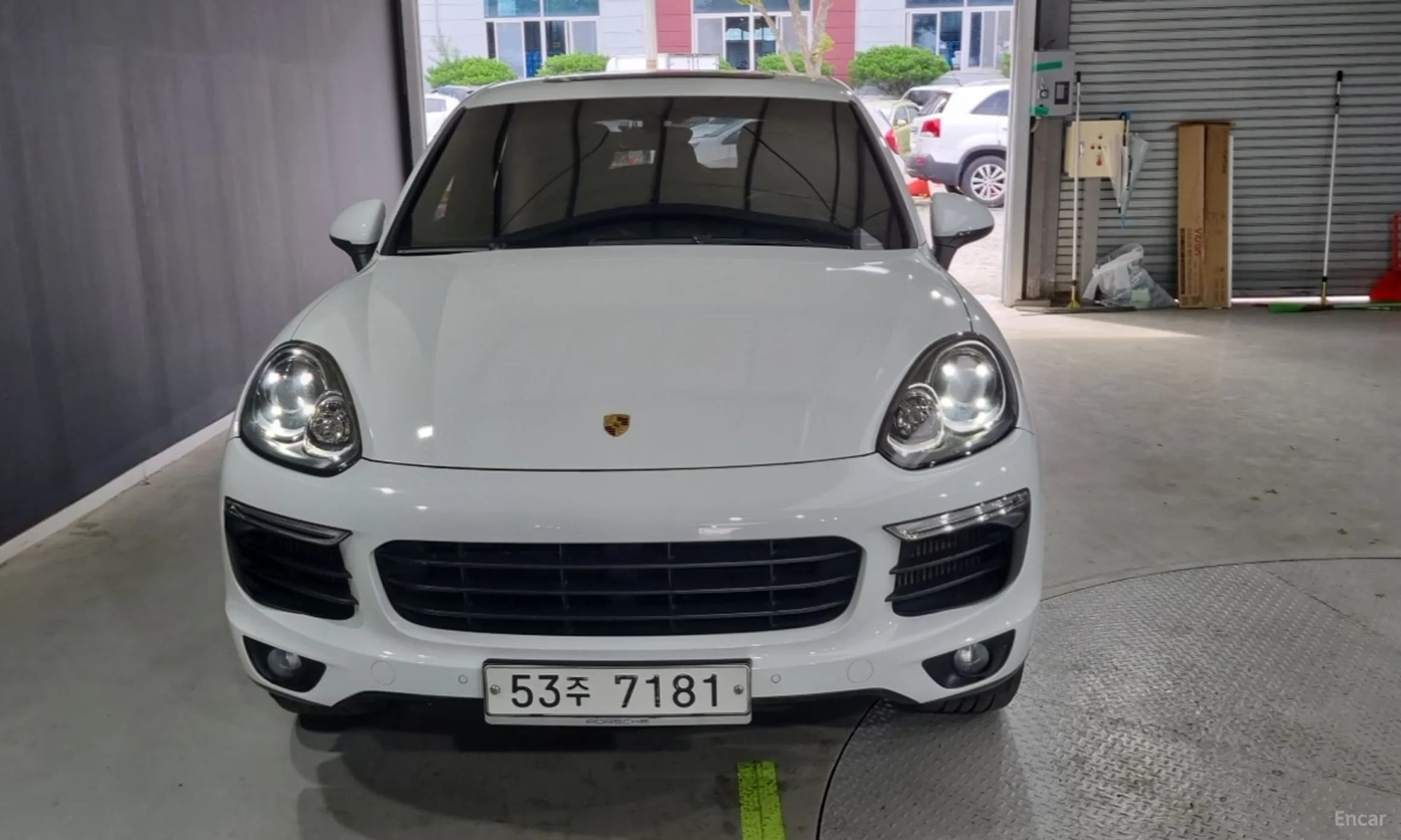 New Cayenne