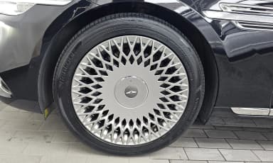 G90