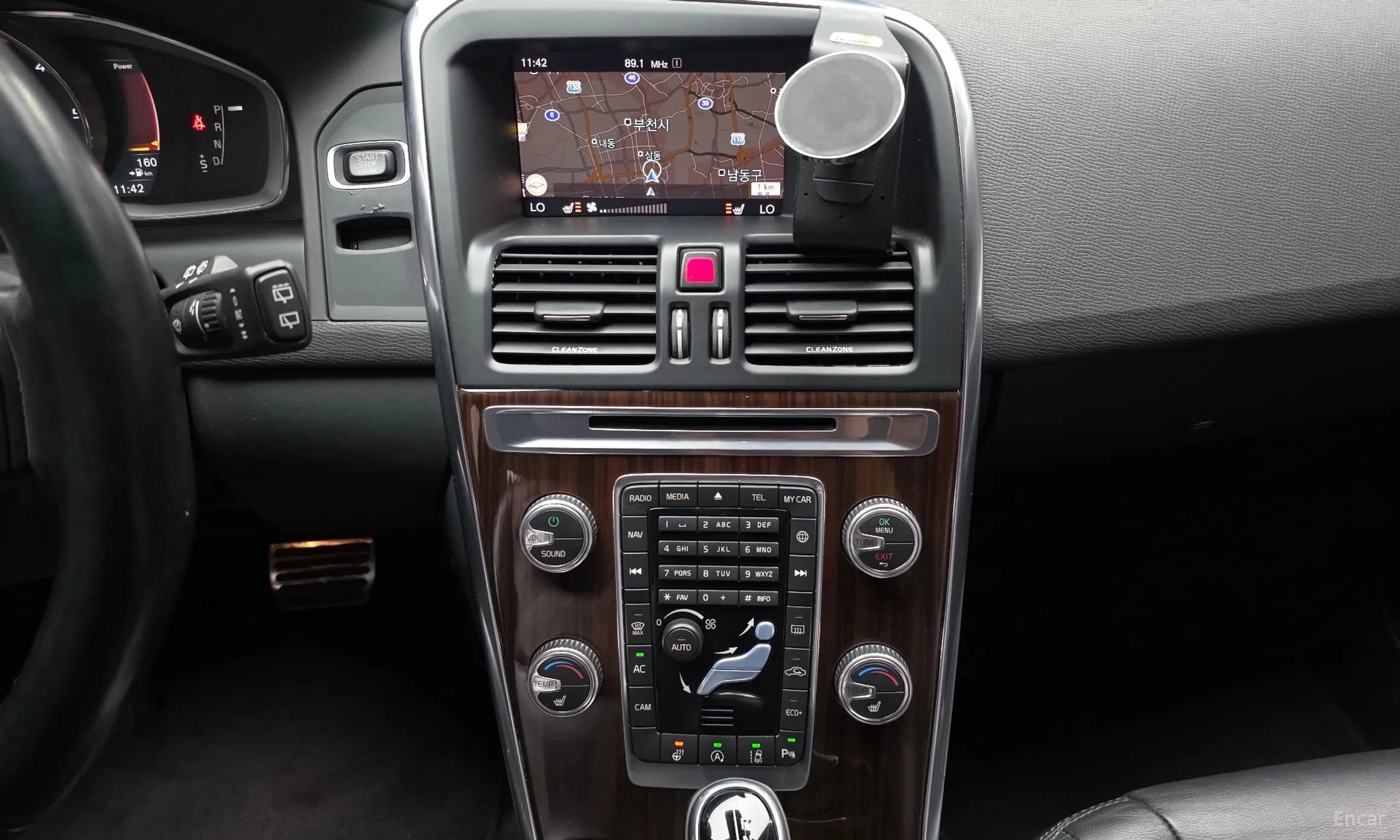 XC60