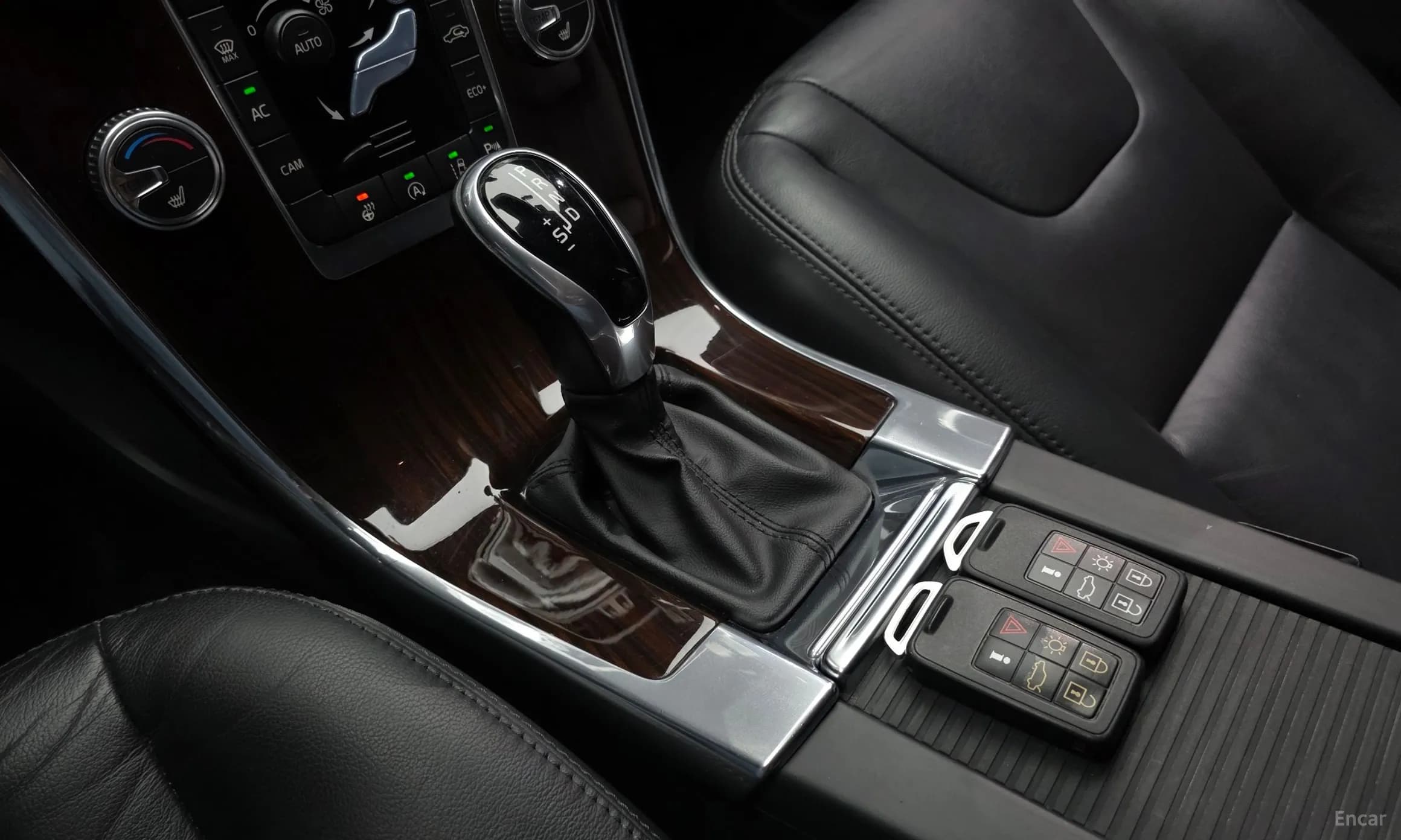 XC60