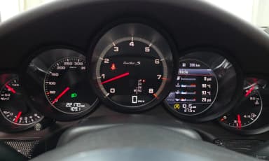 910