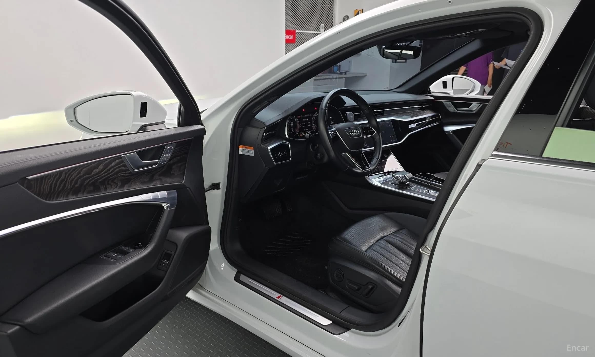 A6 (C8)