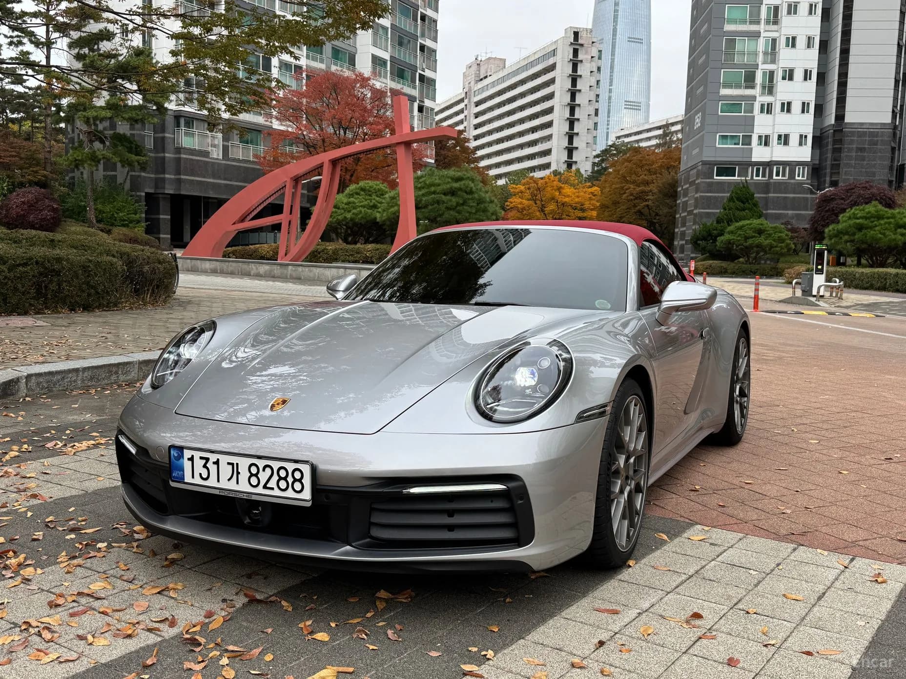 911 (992)