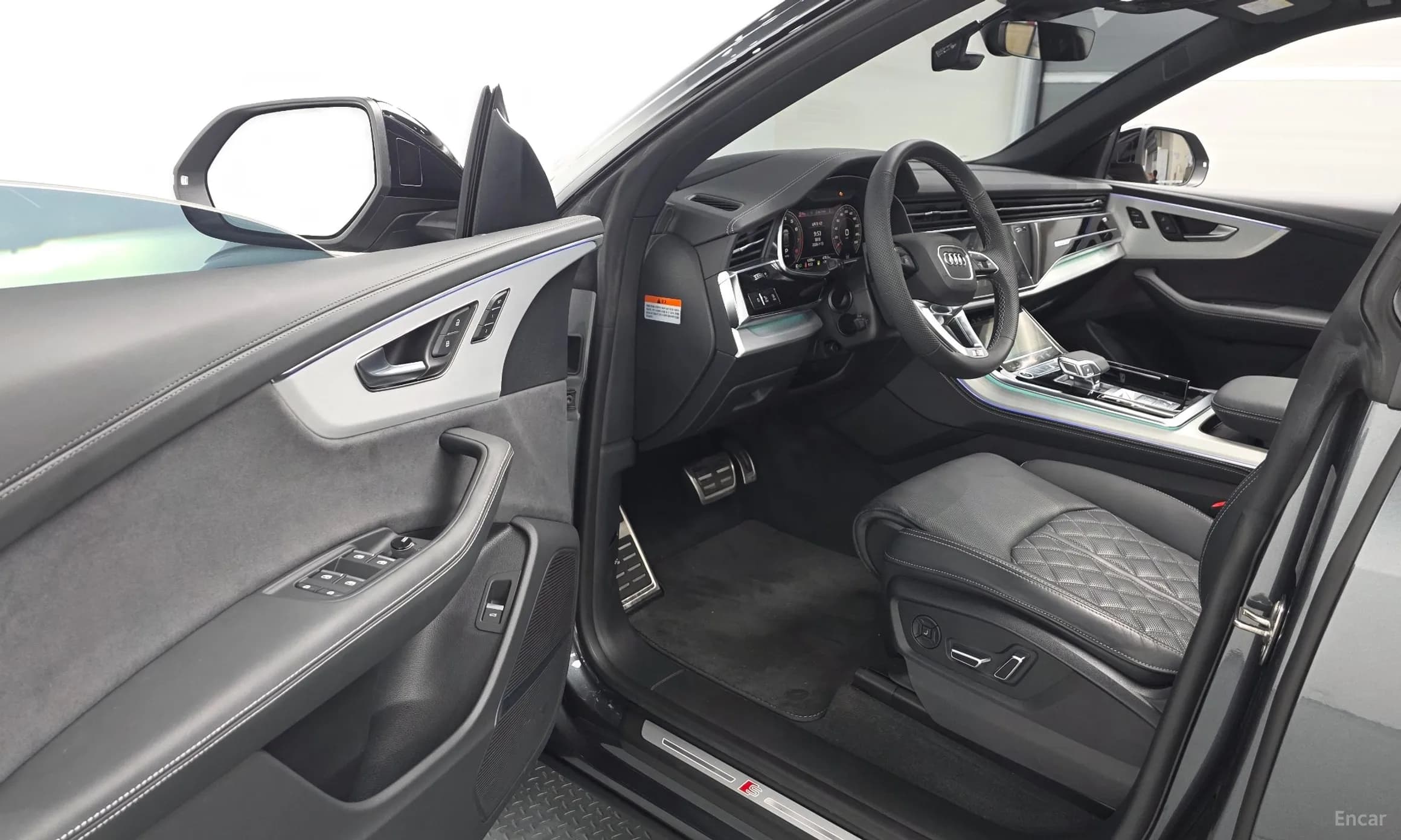 Q8 (4M)