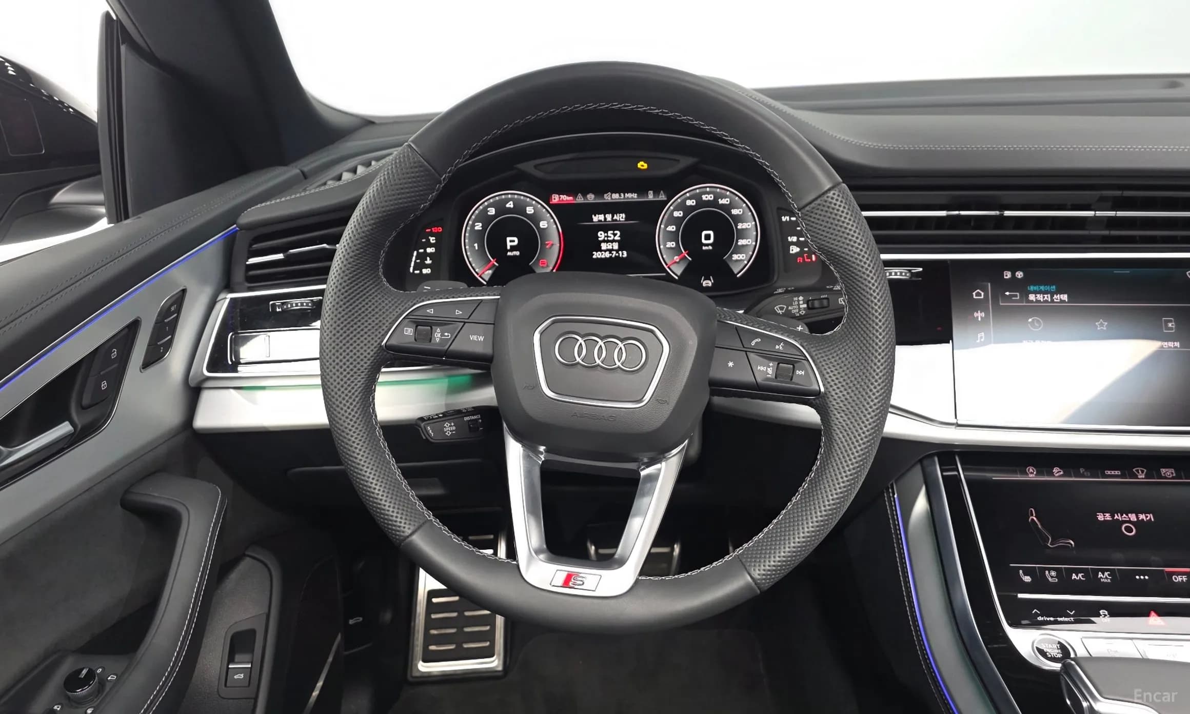Q8 (4M)