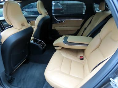S90