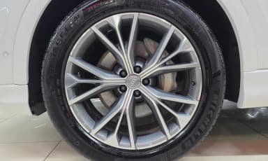 Q8 (4M)