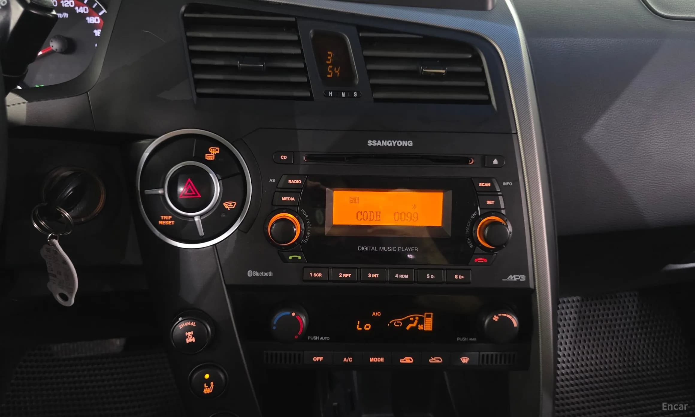 Korando Sports
