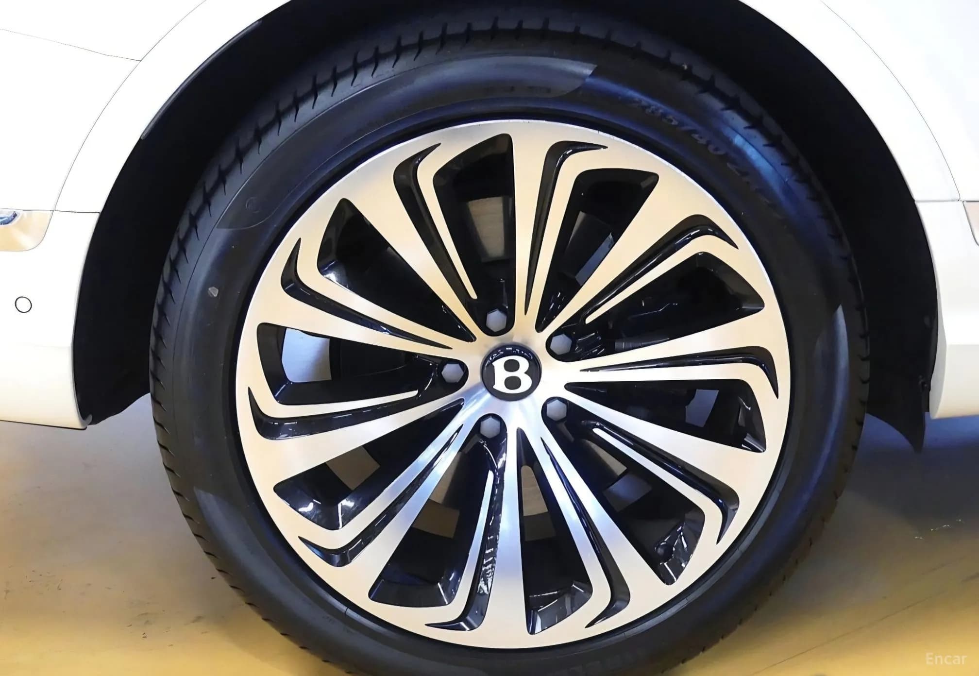 Bentayga