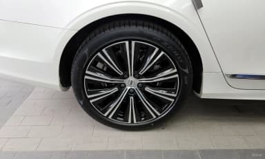 S90