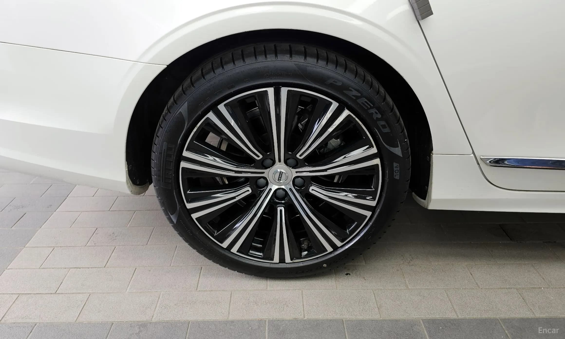 S90