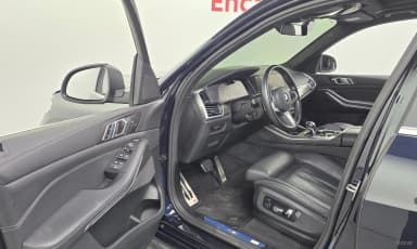 X5 (G05)